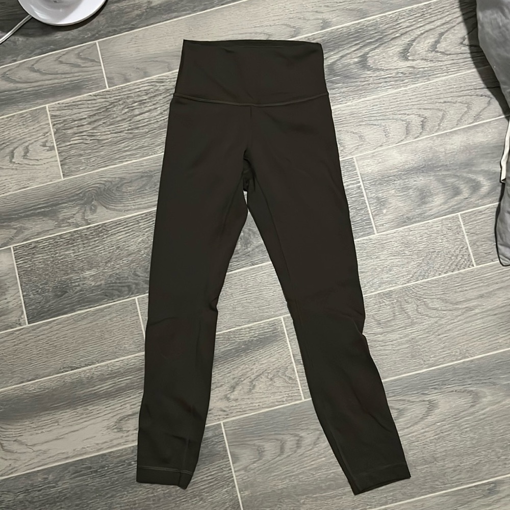 Lululemon wonder, train leggings in 4 (olive green )